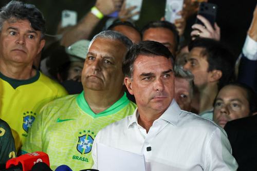 Brazilian presidential candidate Flavio Bolsonaro of the Liberal Party (PL) arrives to speak after losing the presidential runoff election, in Brasilia, Brazil October 25, 2026. REUTERS/Agustin Marcarian