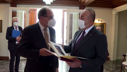 Schmidt i Cavusoglu