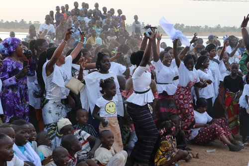 Bajram i pomirenje: Mještani dva naselja u Maliju okončali 30-godišnju svađu i organizirali veliko slavlje