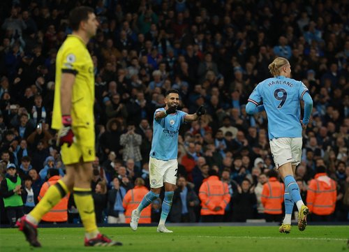 Premier League - Manchester City v Aston Villa