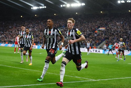Premier League - Newcastle United v Arsenal