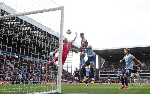Premier League - Aston Villa v Brentford