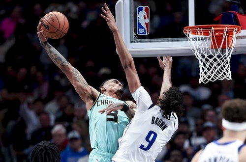 NBA: Charlotte Hornets at Dallas Mavericks