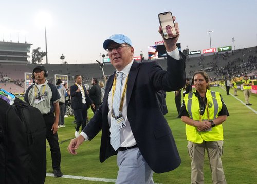 2025-06-20T032354Z_1954650158_UP1EL6K09FSRR_RTRMADP_3_SOCCER-CLUB-PSG-BOT