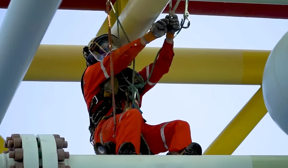 Biste li ovdje radili za 180.000 dolara godišnje i sve je džaba?