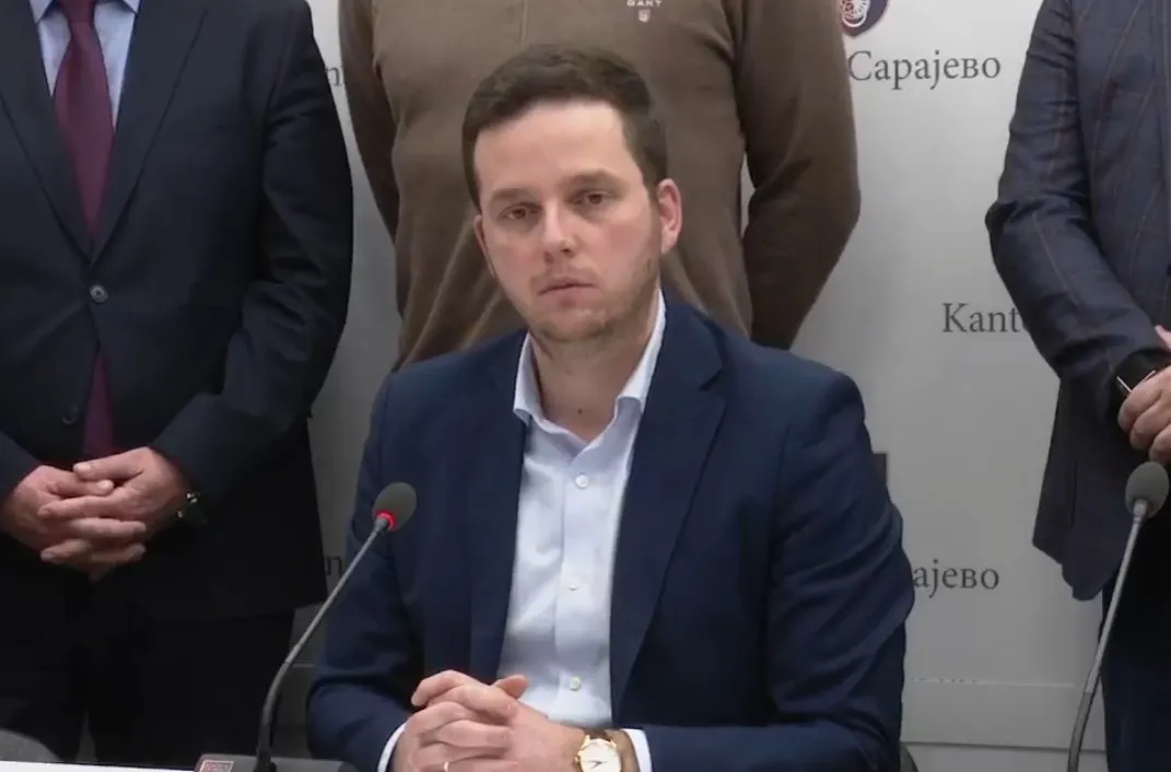 Premijer Uk: Nismo se željeli slikati na mjestu nesreće, niko neće biti amnestiran od eventualne krivice