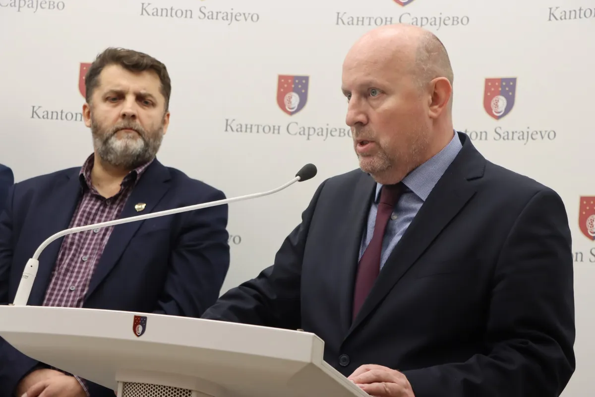 Ministar zdravstva KS: Misli su nam uz pacijenticu u Općoj bolnici, ljekari ulažu nadljudske napore da je stabilizuju