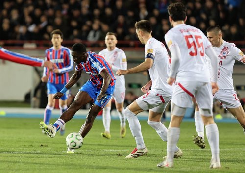 Soccer Football - UEFA Conference League - Play Off - First Leg - Zrinjski Mostar v Crystal Palace - HSK Zrinjski Stadium, Mostar, Bosnia and Herzegovina - February 19, 2026 Crystal Palace's Ismaila Sarr scores their first goal REUTERS/Amel Emric