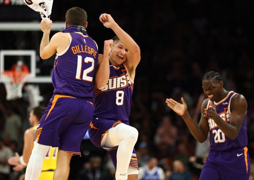2026-02-27T044544Z_942676738_MT1USATODAY28351611_RTRMADP_3_NBA-LOS-ANGELES-LAKERS-AT-PHOENIX-SUNS
