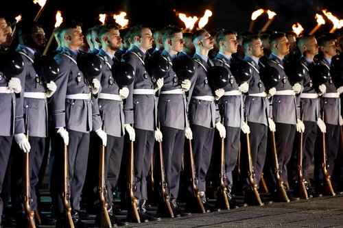 2025-05-05T201213Z_1099333810_RC2WBEAM5WA3_RTRMADP_3_GERMANY-SCHOLZ-CEREMONY