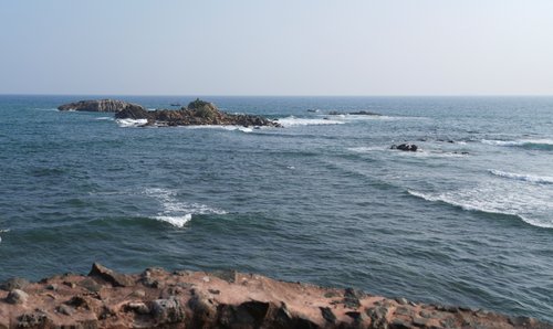 2026-03-04T123611Z_1842372389_RC2LXJAVRJ5J_RTRMADP_3_IRAN-CRISIS-SUBMARINE-SRI-LANKA