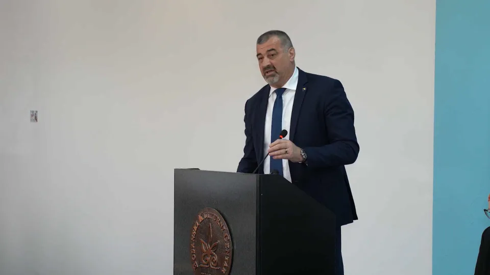 Za smjenu Žarka Vujovića glasala i njegova stranačka kolegica: Nova previranja u Skupštini TK