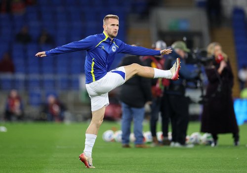 Soccer Football - FIFA World Cup - UEFA Qualifiers - Semi Final - Wales v Bosnia and Herzegovina - Cardiff City Stadium, Cardiff, Wales, Britain - March 26, 2026 Bosnia and Herzegovina's Amar Memic during the warm up before the match REUTERS/Hannah Mckay