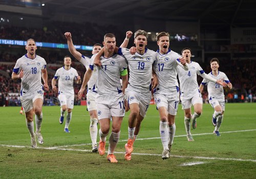 Soccer Football - FIFA World Cup - UEFA Qualifiers - Semi Final - Wales v Bosnia and