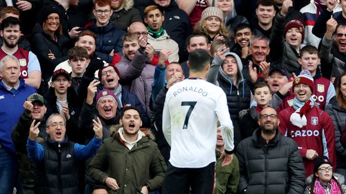 Premier League - Aston Villa v Manchester United