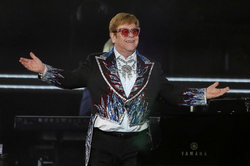 Elton John wraps up the U.S. leg of his ‘Yellow Brick Road’ tour in Los Angeles
