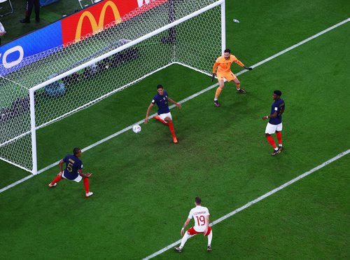 FIFA World Cup Qatar 2022 - Round of 16 - France v Poland