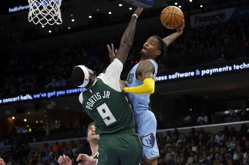 NBA: Milwaukee Bucks at Memphis Grizzlies