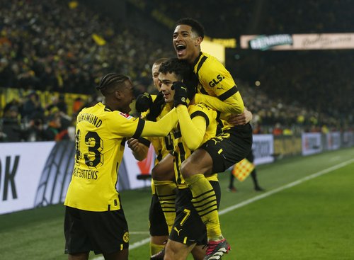 Bundesliga - Borussia Dortmund v FC Augsburg