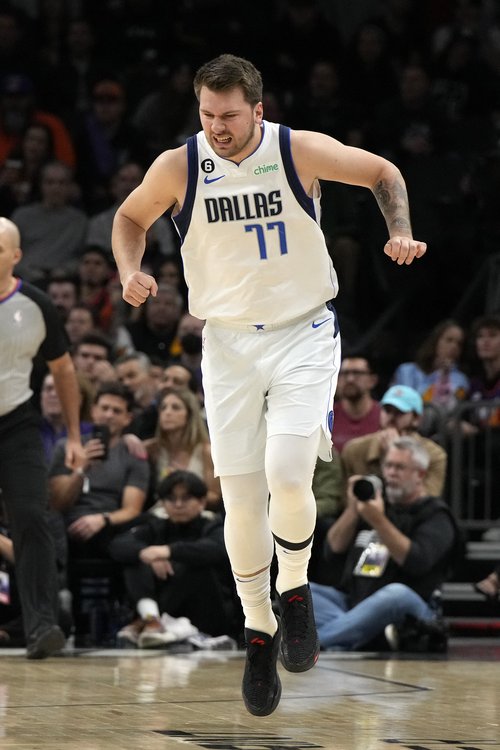 NBA: Dallas Mavericks at Phoenix Suns