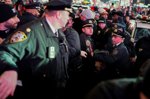 People react to release of video of fatal police encounter with Tyre Nichols, in New York