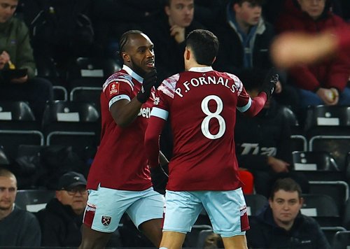 FA Cup - Fourth Round - Derby County v West Ham United