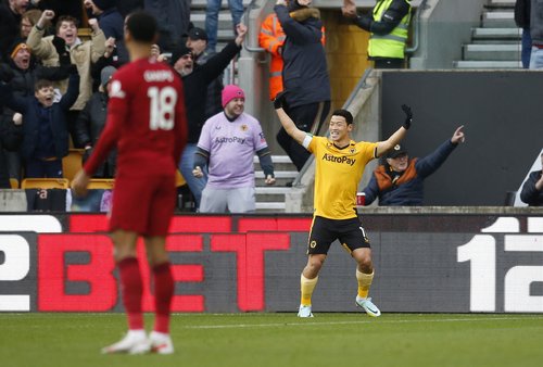 Premier League - Wolverhampton Wanderers v Liverpool