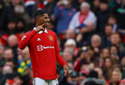 Premier League - Manchester United v Leicester City