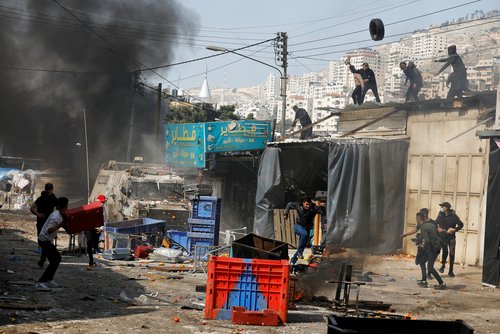 Israeli forces raid West Bank city of Nablus