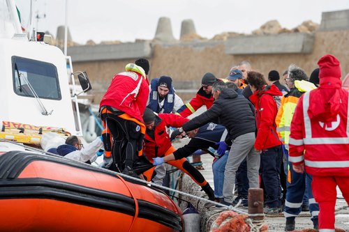 Aftermath of deadly migrant shipwreck near southern Italian coast