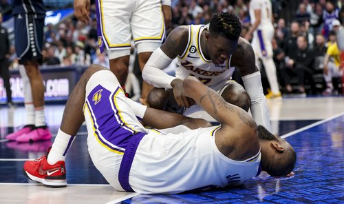 NBA: Los Angeles Lakers at Dallas Mavericks
