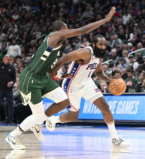 NBA: Philadelphia 76ers at Milwaukee Bucks