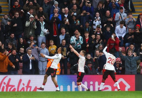 Premier League - Southampton v Tottenham Hotspur