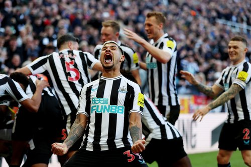 Premier League - Newcastle United v Manchester United