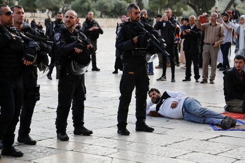 Tension arises during clashes with Palestinians in Jerusalem's Old City