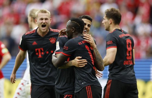 Bundesliga - 1. FSV Mainz 05 v Bayern Munich
