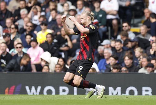 Premier League - Fulham v Manchester City