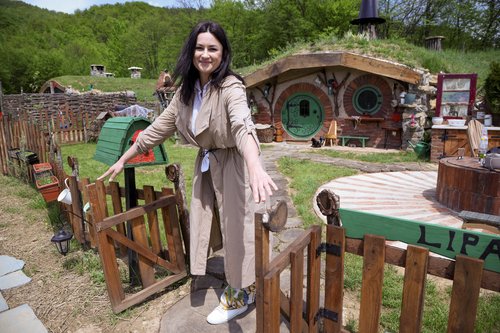 Hobbit houses spring up in Bosnia hills