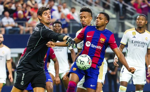 Soccer: Soccer Champions Tour-FC Barcelona at Real Madrid