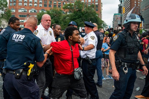 Live streamer's 'giveaway' goes awry in New York