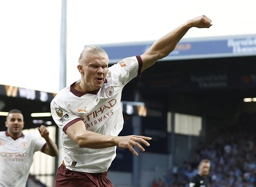 Premier League - Burnley v Manchester City