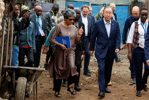 Ban Ki-Moon, European leaders visit Kenyan community during Africa's climate summit