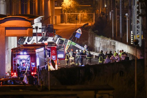 Aftermath of coach crash near Venice