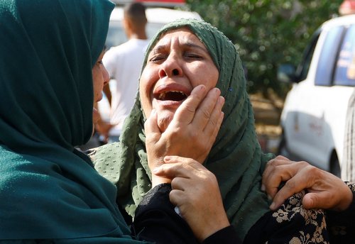 Aftermath of Israeli strikes, in Khan Younis