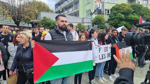 Hundreds rally in Bihac in support of people of Palestine, convey ...