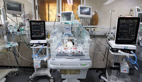 Doctors at Gaza neonatal intensive care unit warn of a 'huge catastrophe'