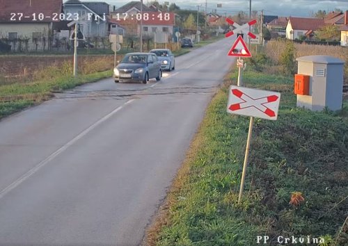 prelazak preko pruge crveno svjetlo ckrvina