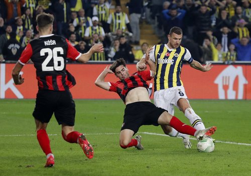 Europa Conference League - Group H - Fenerbahce v Spartak Trnava