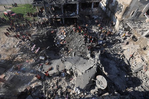 Aftermath of an Israeli strike on a house in Rafah