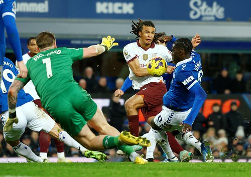 Premier League - Everton v Manchester City